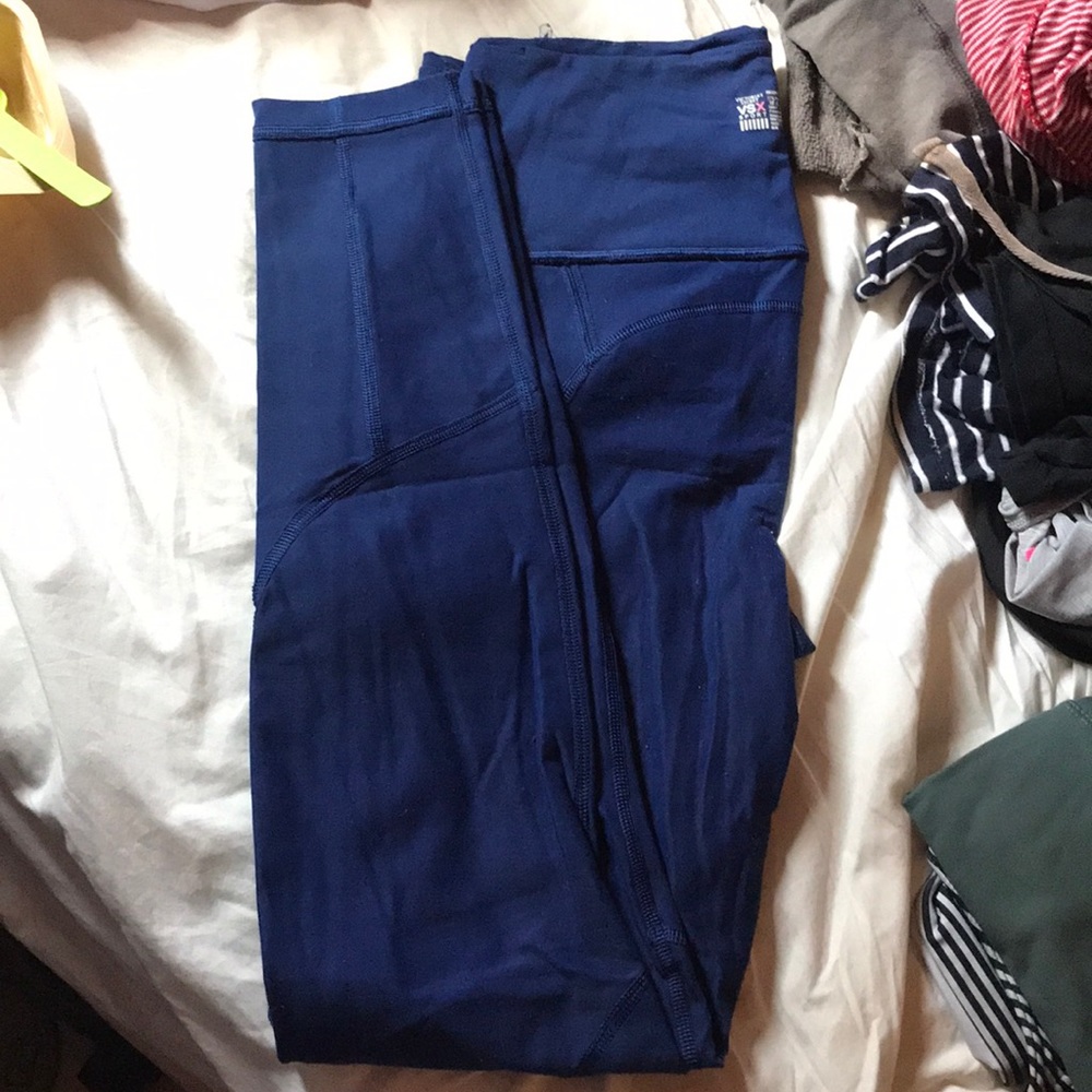 VS Sport leggings